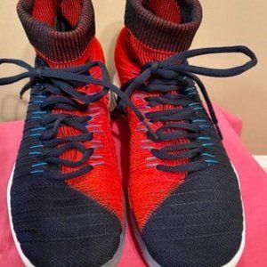 Nike Hyperdunk 2016 Flyknit Sz 7